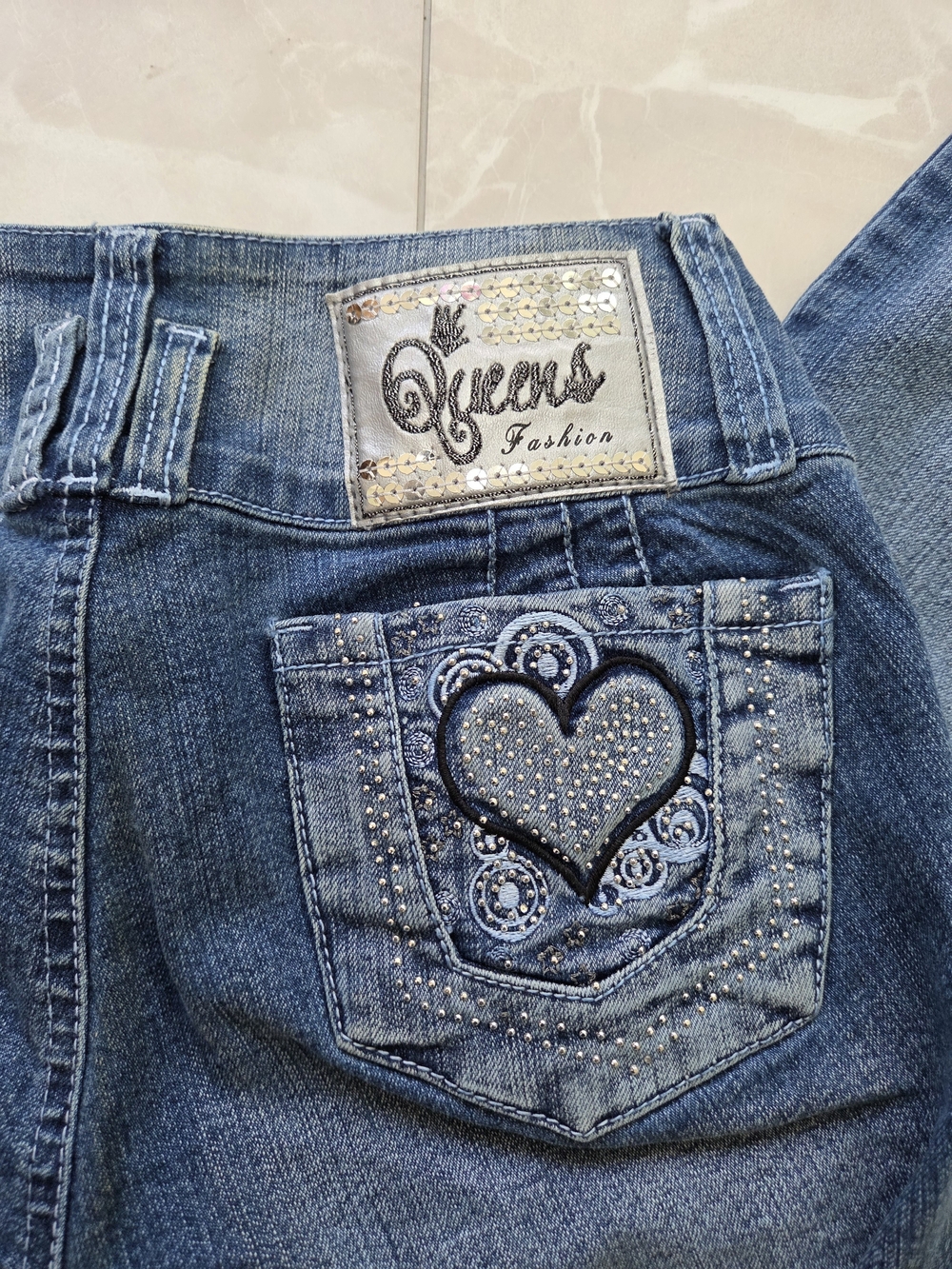 Women's Blue Embellished Heart Pocket Jeans